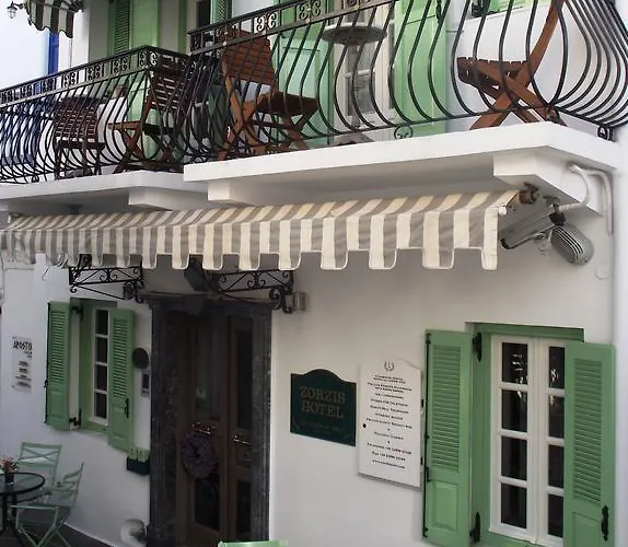 بيت ضيافة Zorzis 3*